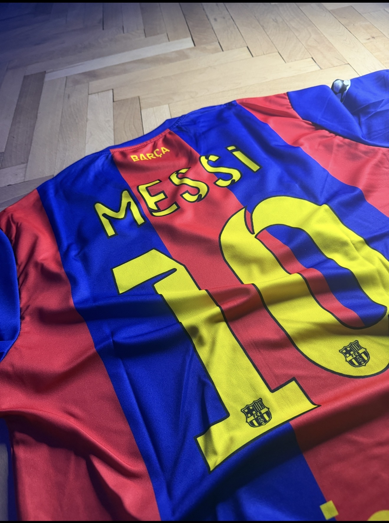 Barcelona Messi Retro | Класическа Серия - Image 2