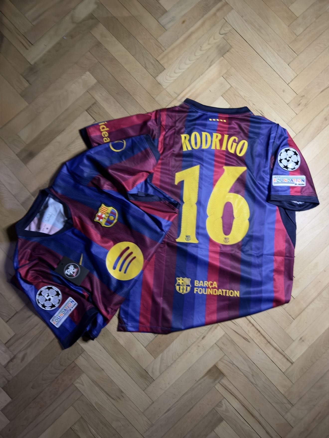 Barcelona Home Jersey 26/27 | Rodrigo #16 | Премиум Серия - Image 4